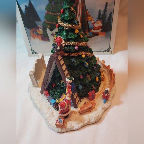 Santa's Town World's Official Christmas Tree Vintage 1995 ST08 Christmas Village - Picture 3 of 15
